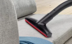 Bosch Serie 6 BGC41XSIL Staubsauger Zylinder-Vakuum Trocken 700 W Beutellos -Rowesc Verkaufe 93468174259243036a4312d9c1012ec7