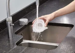 Black & Decker Black + Decker NVC220WC Akku-Handstaubsauger Kabellos Beutellos 15,5 AW -Rowesc Verkaufe ef928cd14a3365c91b4a953f841f8459